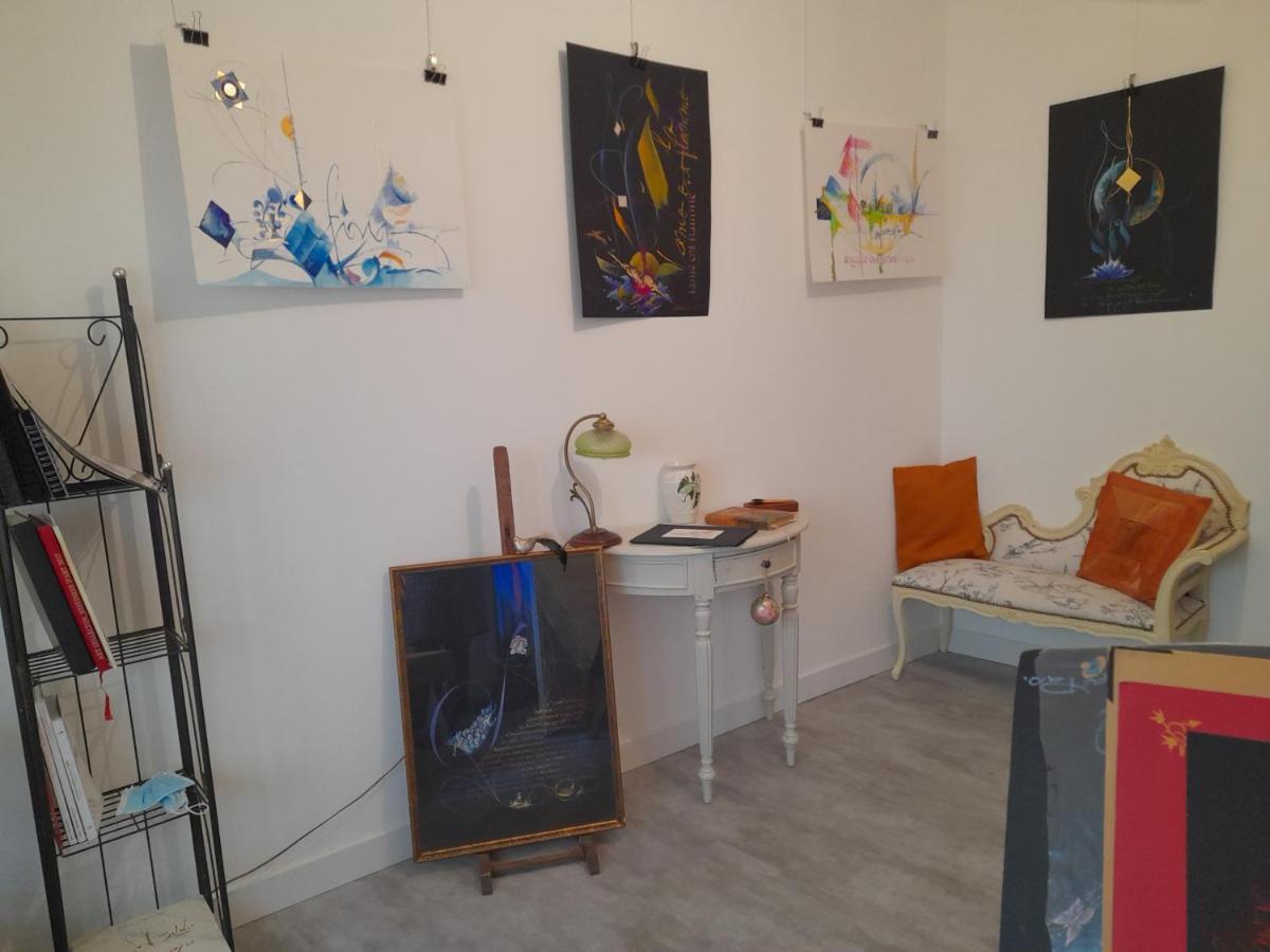 La Chambre De Garance Et Ses Couleurs D'Art Saint-Pol-de-Leon Bagian luar foto